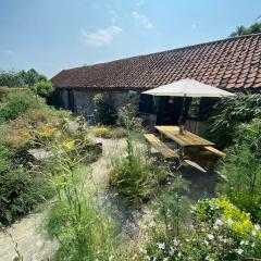 Oyster Barn sleeps six, North Norfolk