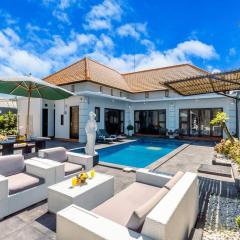 Private and Spacious 3 Bedroom plus 1 kids bedroom Family Villa in Legian