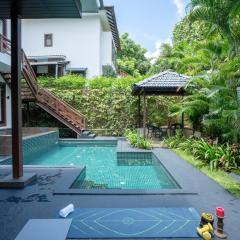 ELIVAAS 4 BHK with Pvt Pool & Entertainment Room - Indah