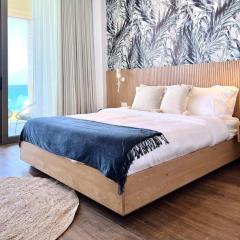 Indigo Jungle Beachfront Exotic Room in Batroun