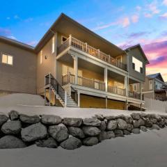 Upscale Huge Home 2 Decks w Views 2 Living Rooms