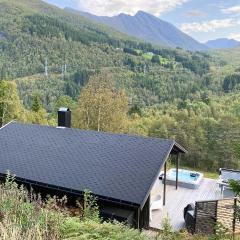 Cozy Home In Stordal With House A Mountain View