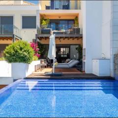 Luxury Villa 3+1 BD & pool/jacuzzi/golf/beach