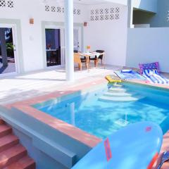 The Pool House & The Colobus House, Bella Seaview, Diani Beach, Kenya
