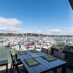 Bay of Islands Apartment with Marina Views