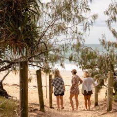 Stones Throw To Shelly Beach, Pet Friendly!