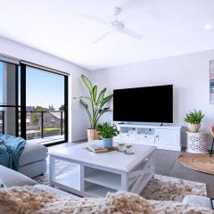 HOT Stylish Costal 3 ensuite apartment on Redcliffe, Brisbane