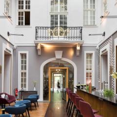 art'otel berlin mitte, Powered by Radisson Hotels