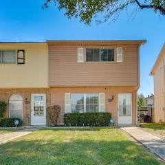 Bossier City Townhome with Patio and Outdoor Dining!