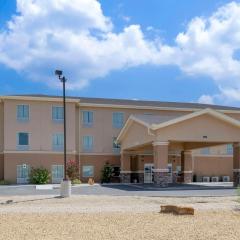 Quality Inn & Suites Carlsbad Caverns Area