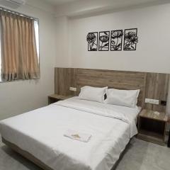 Hotel Jay Palace Inn