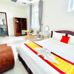 Luxury Vườn Lài Hotel