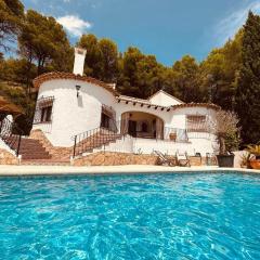 Villa with garden and private pool in Alcalali