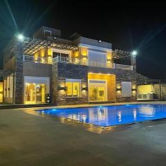 Taj Villa deadsea - Entire Villa with sea view