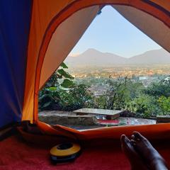 Glamping ReaVeeCafe Puncak