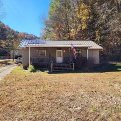 2 bed, 1.5 bath cottage across from Watauga Lake