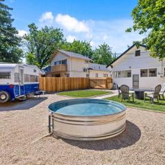 Downtown Bungalow with Geothermal Hot Spring