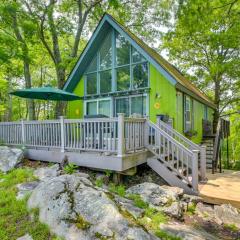 Cozy Great Cacapon Cabin with Mountain Views