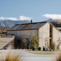 Jacks Point - Earth House