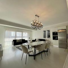 Kaplan Luxury Flat - 3 Bedrooms with air conditioning & heating in the City