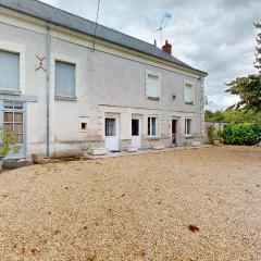 Lovely Home In Anch With Kitchen