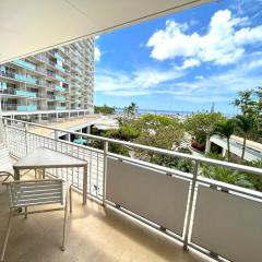 Ilikai Apt 308 - Spacious Studio with Stunning Ocean & Harbor Views