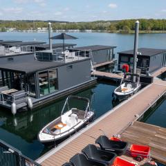 Luxury houseboat with roof terrace