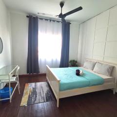Apartment in Ladang Tok Pelam - Hana Home by the Sea