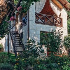 White Valley entire Guest House next to Forest