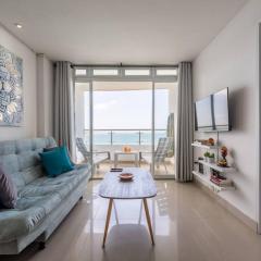 Condo with sea view and wonderfull sunsets