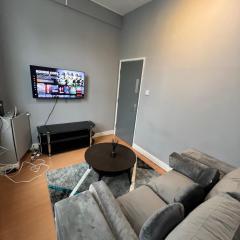 CENTRAL BIRMINGHAM 3 Bedroom 3 Bed Apartment