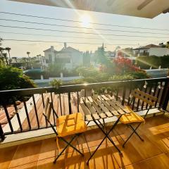 Arya Seaview Escape Balcony & Beach Walk