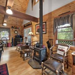 Rustic White Mountain Log Cabin Retreat!