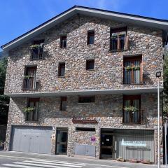 Apartaments Turistics El Buner