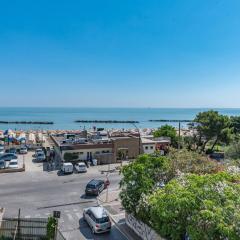 Pescara SeaView Apartment with Private Parking!