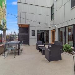 Chic 1-bed in Vibrant Optimist Park apts