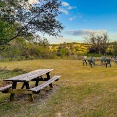 Fort Calhoun Home with Screened Porch and Playground!