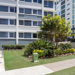 Ambassador Beachfront Apartments - Hosted by Burleigh Letting