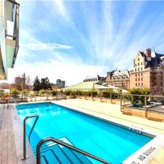 Waterfalls Hotel in Downtown With Stunning Views!