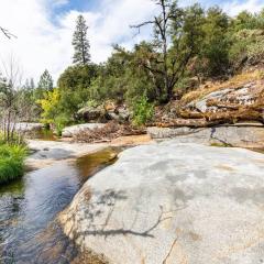 Ponderosa Creekside Retreat