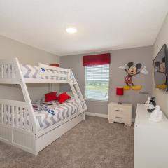 Luxury Townhouses 4 and 5 Bedrooms 18 Minutes away from Disney!