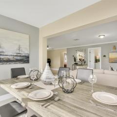 Bright Pompano Beach with pool access