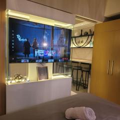 Uptown Parksuites Tower 1 BGC - Staycations Up Above 12 Modern 1BR