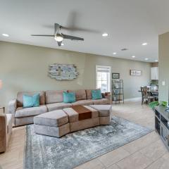 Bright, Modern Corpus Christi Condo 2 Mi to Beach