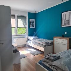 Schöne 2 Zimmer Apartment in Krefeld City, Monteur Wohnung Netflix & Prime