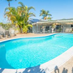 3BR Family Oasis: Pool, BBQ, Central Gold Coast Fun!