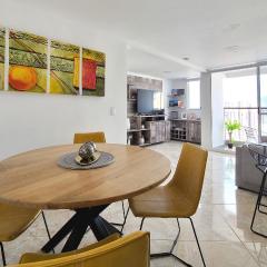 Modern High-Rise 2/2 Apartment with City View.