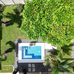 Oasis Arenal Villa Pool & Arenal Volcano View