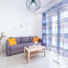 Bright Apartment In Piraeus