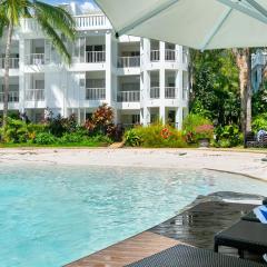 Private Ground Floor Apartment Beach Club Palm Cove